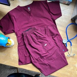 BURGUNDY Maevn scrub top and bottom set!